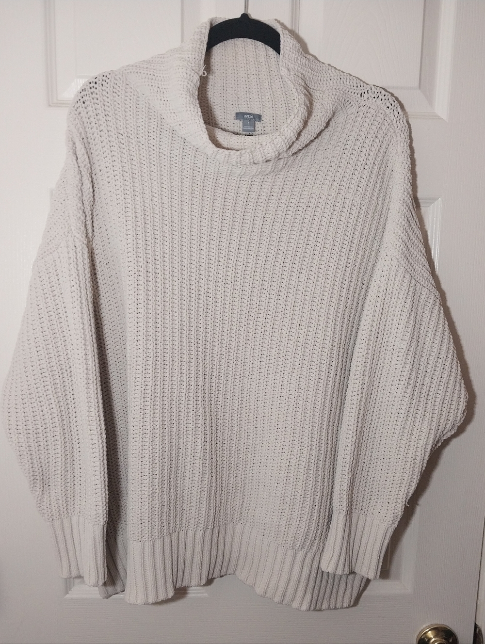 aerie Cream Chunky Cable Knit Turtleneck Sweater Size L